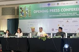 Gubernur Bali tak percaya ada PHK di usaha pariwisata