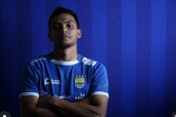 Persebaya Surabaya resmi pulangkan Rachmat Irianto dari Persib Bandung