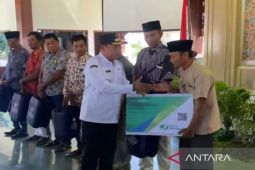 Pemkab Pamekasan  bantu jamsostek kepada 500 nelayan