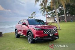 Kenikmatan berkendara, fitur hingga irit BBM ditawarkan HR-V hybrid