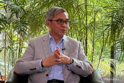 KPK menunda penahanan pemilik PT Jembatan Nusantara karena alasan sakit