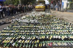 Pemusnahan miras dan knalpot bising di Tasikmalaya