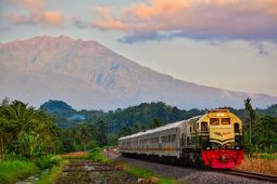 Erupsi Gunung Raung tak ganggu perjalanan kereta api