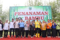 Sebanyak 1.310 ASN tanam bambu serentak di Eco Bamboo Park Magetan