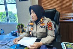 Polisi sterilisasi Bandara Taufiq Kiemas di Pesisir Barat