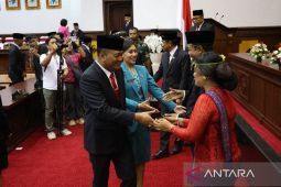 DPRD Gianyar lantik anggota dewan PAW