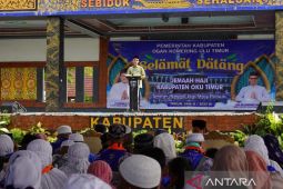 Wabup OKU Timur  sambut kedatangan jamaah haji