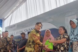 Peringati Hari Lansia, Swancity berikan sembako ke warga di tujuh desa
