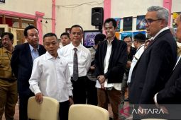 Wamendikdasmen sebut pelibatan sekolah swasta di SPMB Bandung bisa dicontoh
