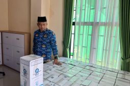 Ratusan air zam-zam milik Jamaah Haji asal Batang Hari tiba di Kemenag