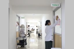 D3 Farmasi UMPR gelar OSCE UKMPDFI serentak se-Indonesia