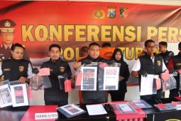Polres Tuban tangkap pengguna aktif akun Facebook sesama jenis