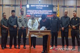 Pemkab dan DPRD Kotim tanda tangani perubahan KUA-PPAS 2025
