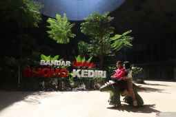 Beroperasinya kembali Bandara Dhoho dongkrak ekonomi