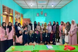 Mahasiswa Kebidanan UNISA lakukan pemberdayaan perempuan