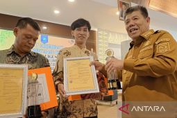 Gubernur Babel serahkan 1.000 kartu kepesertaan BPJS Kesehatan warga kurang mampu