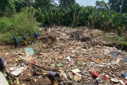 Atasi banjir di Ciledug, Dinas PUPR Tangerang normalisasi Kali Wetan