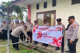 Peduli masalah sosial, Polres Tanimbar salurkan air bersih untuk warga Desa Alusi