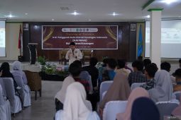 OJK dan LPS beri edukasi literasi keuangan bagi mahasiswa di Kendari