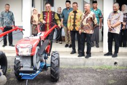 Kementan memberikan bantuan untuk dukung swasembada pangan di Ciamis