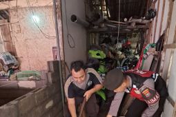 Polres Situbondo bedah rumah tak layak huni peringati HUT Bhayangkara