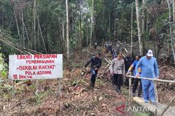 Teluk Wondama siapkan lahan 10 hektare untuk bangun Sekolah Rakyat