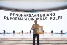 Kapolresta raih penghargaan pelayanan publik prima, Wali Kota Pontianak ucapkan selamat