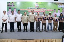 Wamentan melantik pengurus Tani Merdeka Indonesia (TMI) Kayong Utara Kalbar