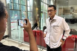 KPK periksa Khalid Basalamah menyelidiki kasus kuota haji khusus