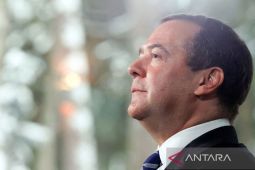 Dmitry Medvedev kirim pesan ke AS: Jangan main-main dengan Rusia