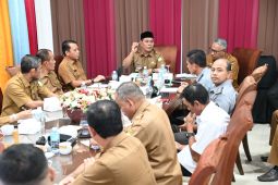 Bupati minta camat kawal percepapatan koperasi merah putih