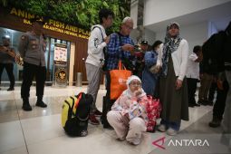 Berita terpopuler, 60 WNI dari Iran kembali ke Indonesia sampai Malam 1 Suro