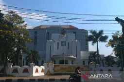 Pemkot Cirebon melakukan betonisasi jalan Ciremai Raya pada Juli 2025