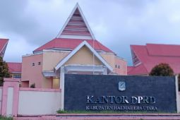 DPRD Halut minta gaji nakes honorer delapan bulan segera dibayar
