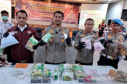 Polrestabes Makassar menangkap 107 tersangka narkoba pada 1-25 Juni