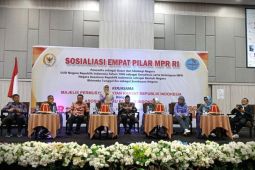 MPR-RI mensosialisasikan empat pilar kebangsaan kepada guru di Makassar