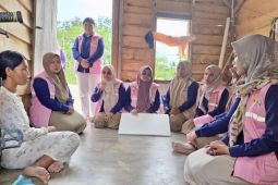 Aksi srikandi PLN Bangka: Terangi rumah, nyalakan harapan lewat light up the dream