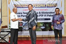 Wagub Sumut Surya akui 'anak kebon' di hadapan pensiunan PTPN IV