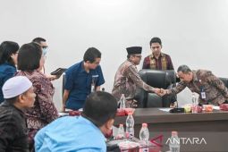 Wali Kota Padangsidimpuan pimpin rapat penguatan kemitraan Fasilitas Kesehatan 2025