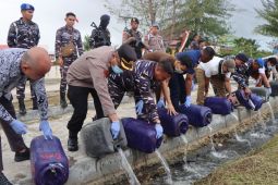 Polres Aru  lakukan pemusnahan barang bukti minuman keras tradisional