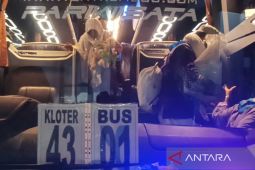 Jamaah haji Surabaya bersyukur lepas dari ketegangan Timur Tengah