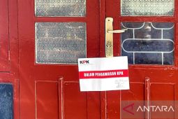 KPK segel kantor kontraktor di Padangsidimpuan