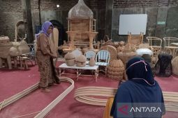 Pemkab Cirebon menyesuaikan kawasan industri demi keberlanjutan investasi