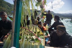 Nelayan Pacitan gelar tasyakuran laut sambut Tahun Baru Islam