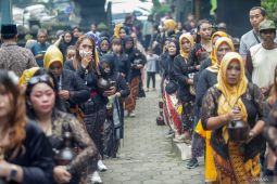 Tradisi unduh Petirtaan Jolotundo