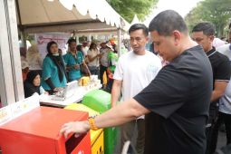 Pemkot Makassar gratiskan retribusi sampah bagi warga miskin