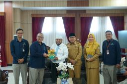 Gubernur Helmi: Sensus Ekonomi penting capai target ekonomi 8 persen