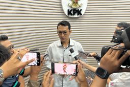 KPK cegah 13 orang ke luar negeri terkait kasus pengadaan mesin EDC