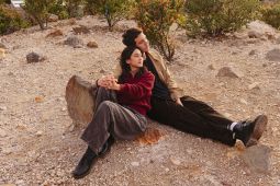 Keisya Levronka & Nyoman Paul keluarkan lagu romantis "Denganmu Saja"