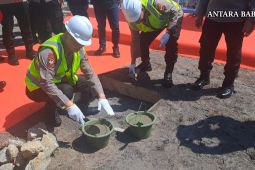 Kapolda Babel letakkan batu pertama pembangunan gedung barak Ditpolairud (video)